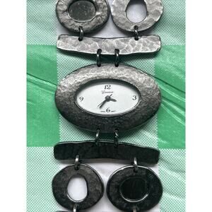 Geneva Unique Oval Band Silver Tone Womens Quartz Watch